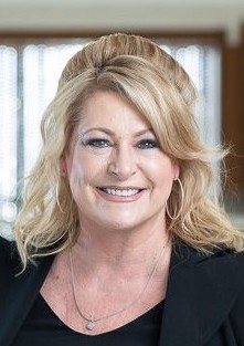 Suzanne Saunders photo
